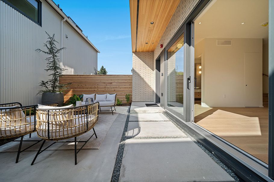 3 164 E 38th Avenue Vancouver, BC - 32