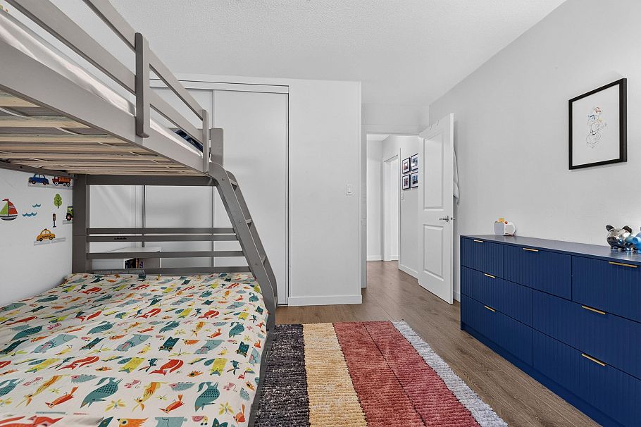 2218 E 11th Avenue Vancouver, BC - 19