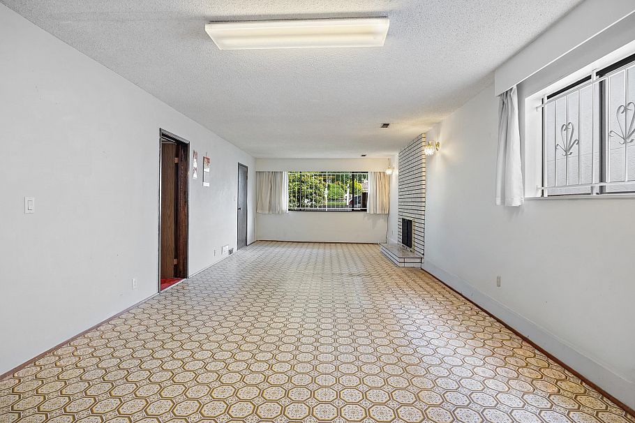 4355 Inverness Street Vancouver, BC - 22