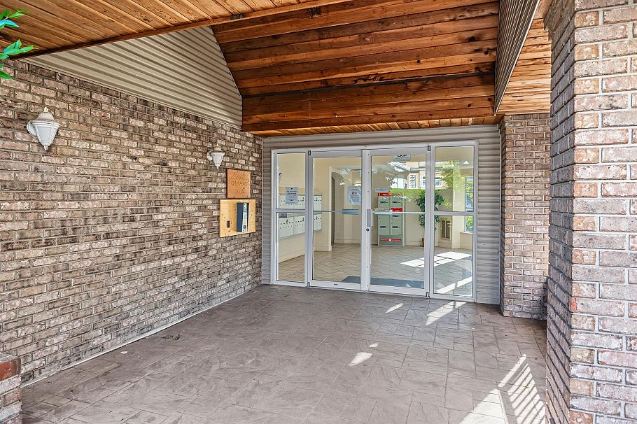 302 3638 Rae Avenue Vancouver, BC - 31