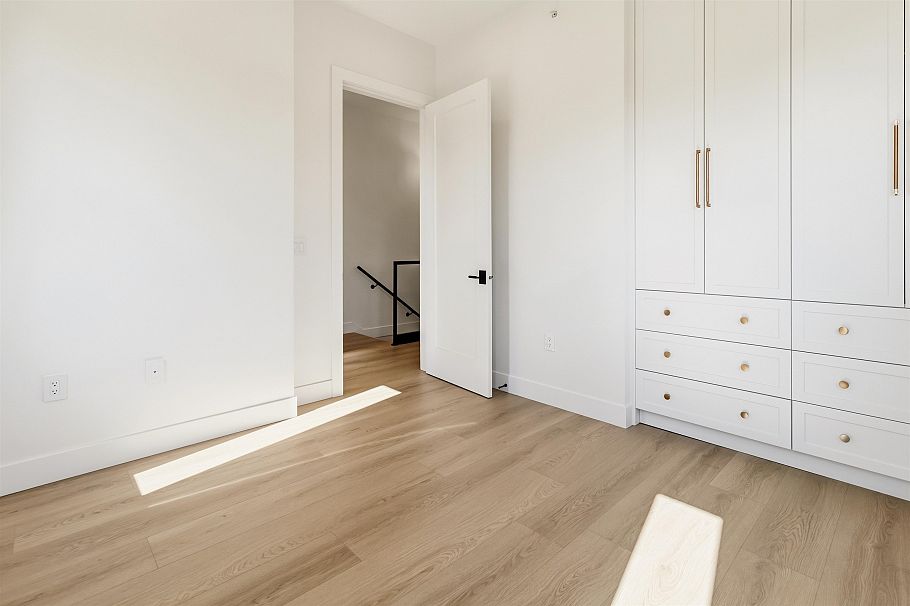 6425 Doman Street Vancouver, BC - 28