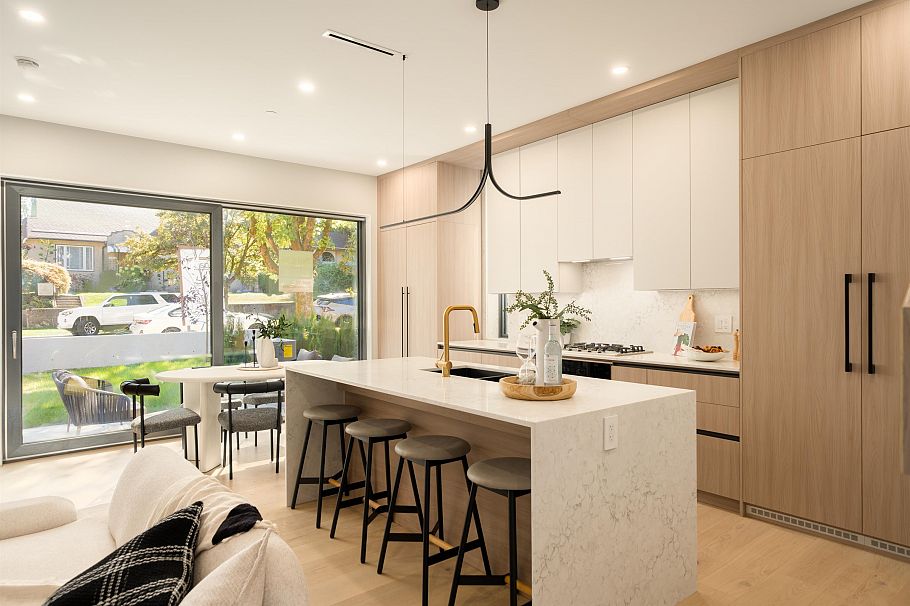 1 2941 W 29th Avenue Vancouver, BC - 16