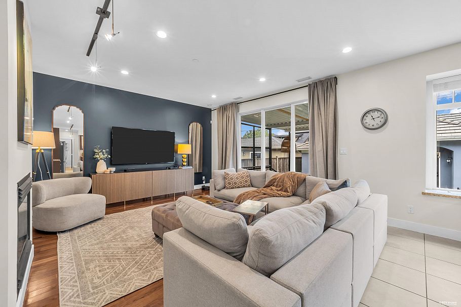 2483 W 22nd Avenue Vancouver, BC - 17