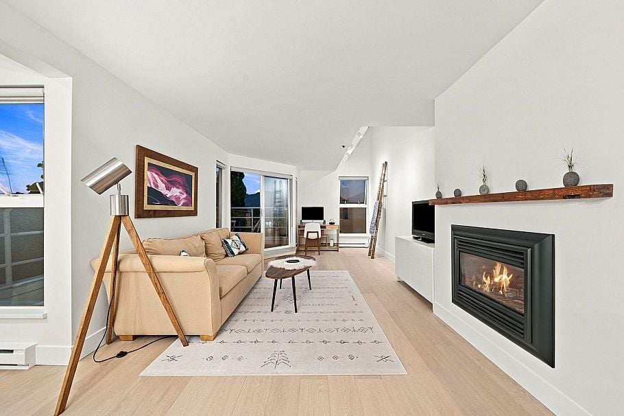 2240 York Avenue Vancouver, BC - 4