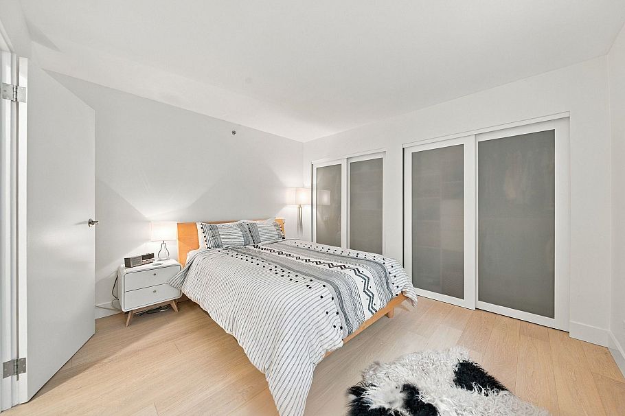 2240 York Avenue Vancouver, BC - 24