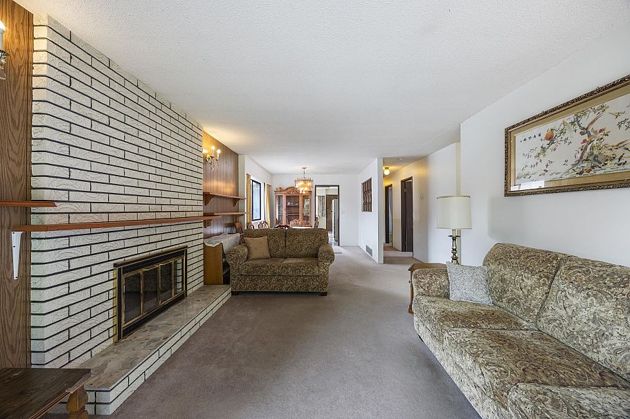 4355 Inverness Street Vancouver, BC - 4