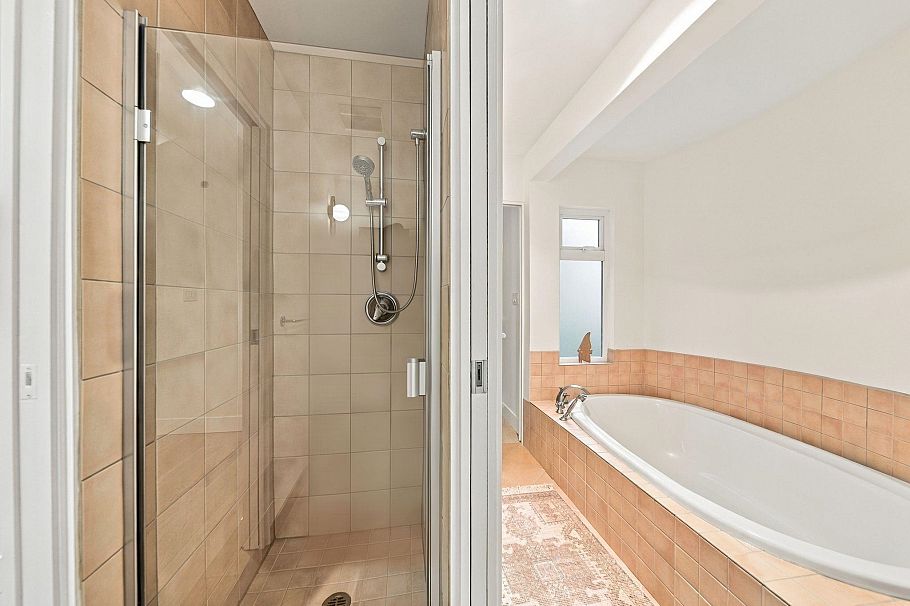 2240 York Avenue Vancouver, BC - 29