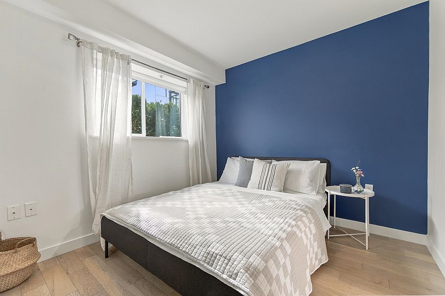 357 E 16th Avenue Vancouver, BC - 12