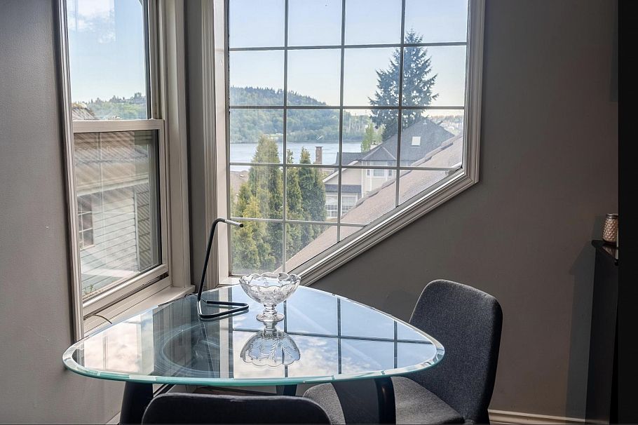 318 Roche Point Drive North Vancouver, BC - 25