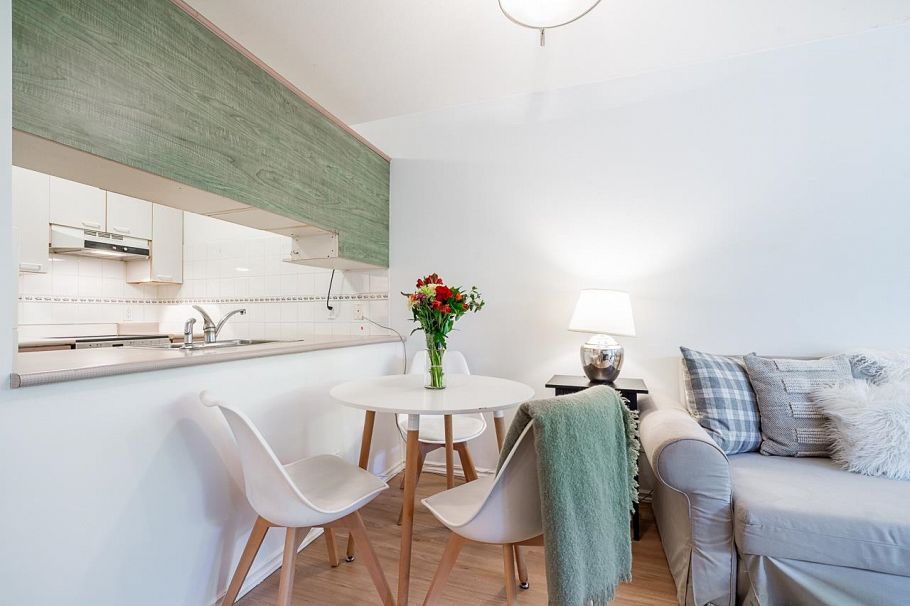 105 2195 W 5th Avenue Vancouver, BC - 11