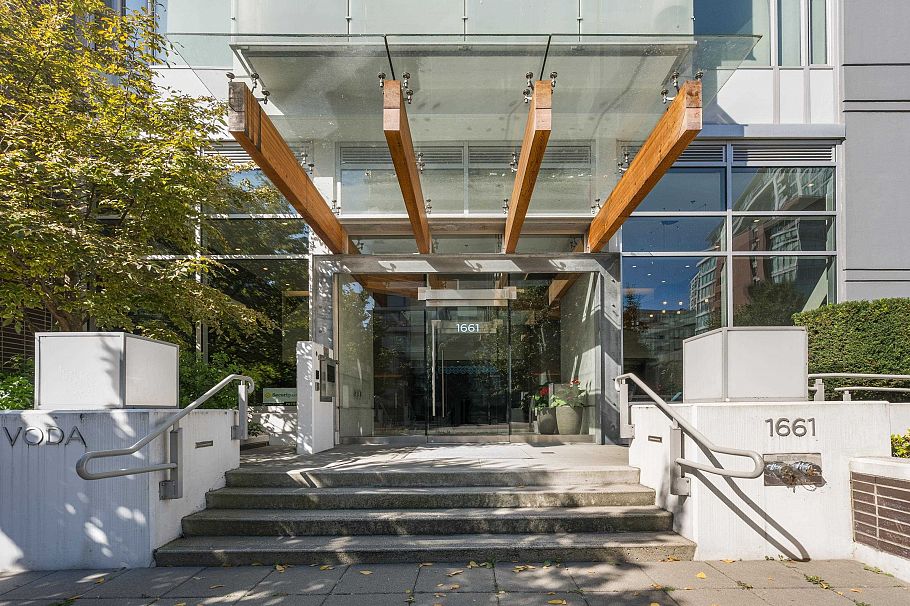 1408 1661 Quebec Street Vancouver, BC - 30