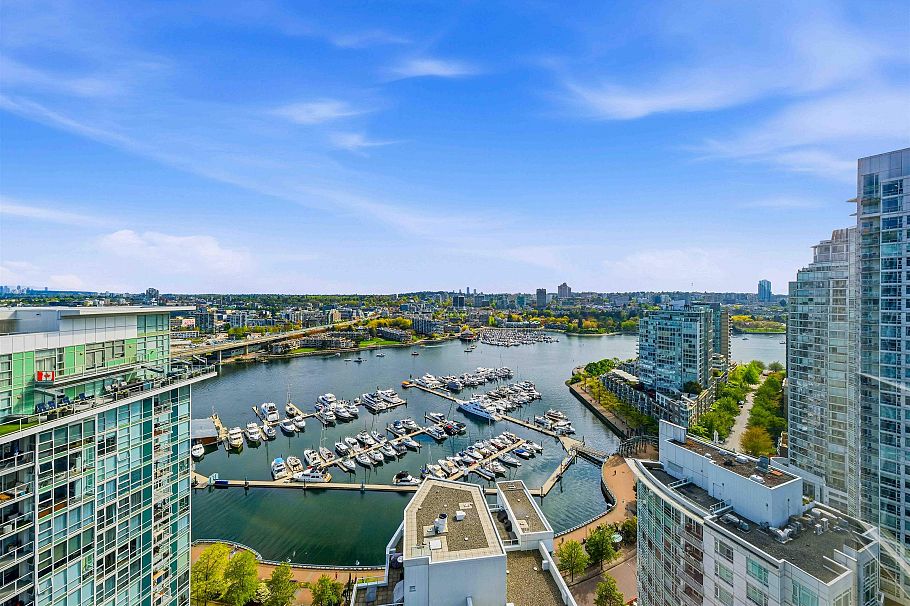 2908 193 Aquarius Mews Vancouver, BC - 29