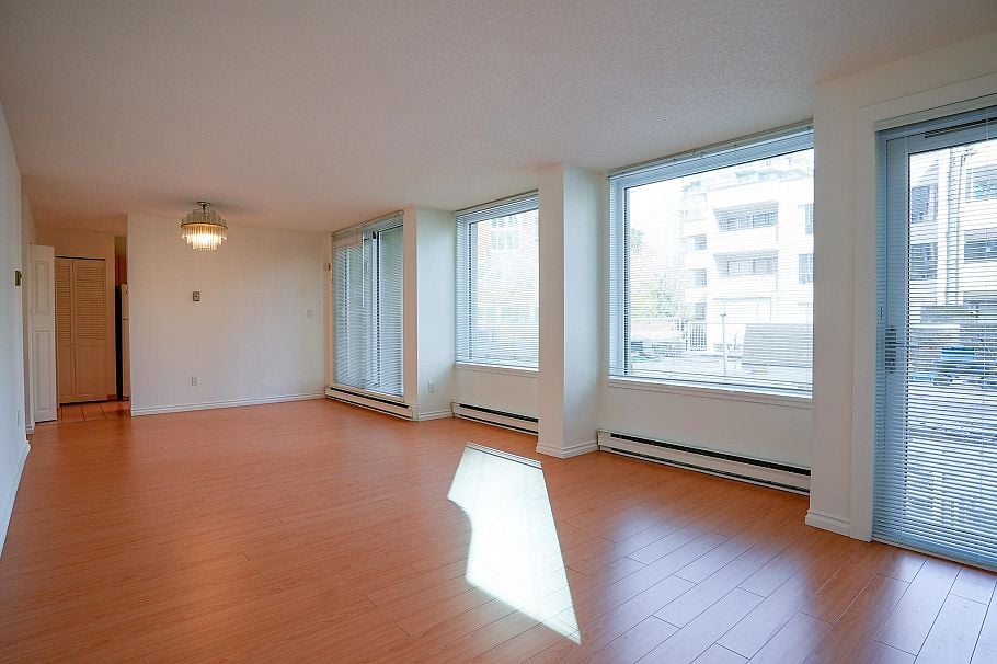 101 1845 Robson Street Vancouver, BC - 4