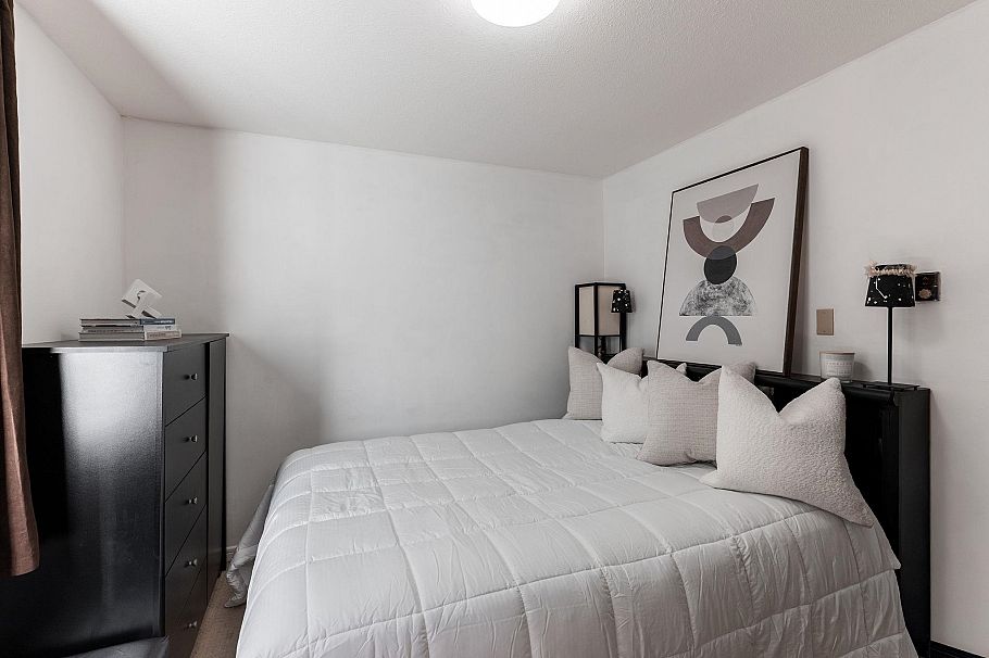104 555 W 14th Avenue Vancouver, BC - 15