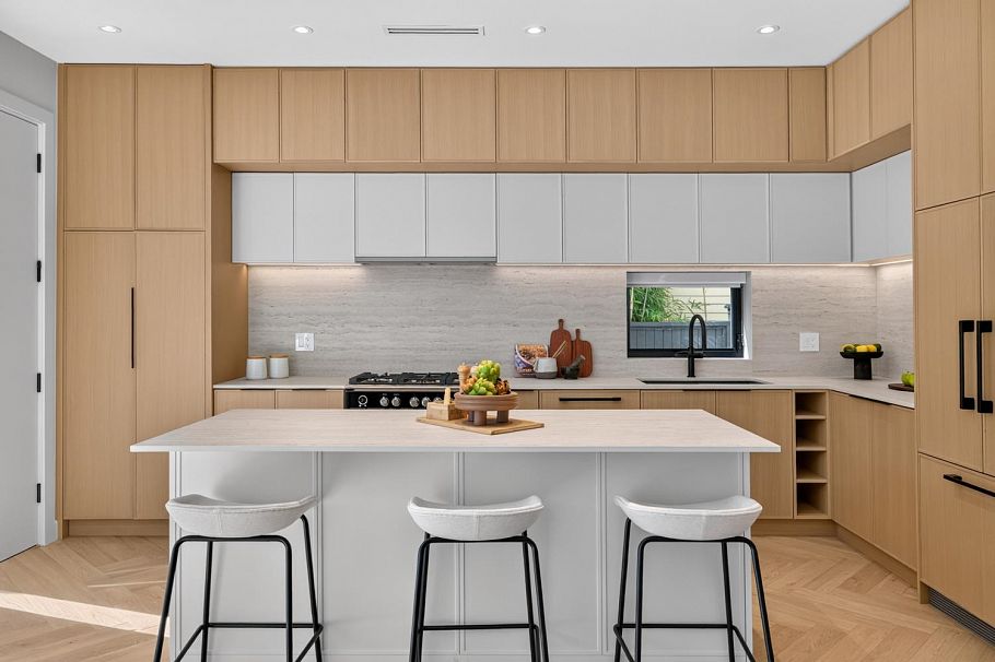 2 58 E 40th Avenue Vancouver, BC - 9