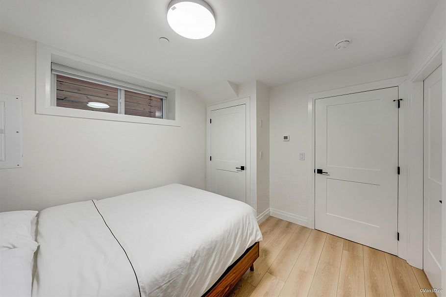 1 683 W 19th Avenue Vancouver, BC - 31