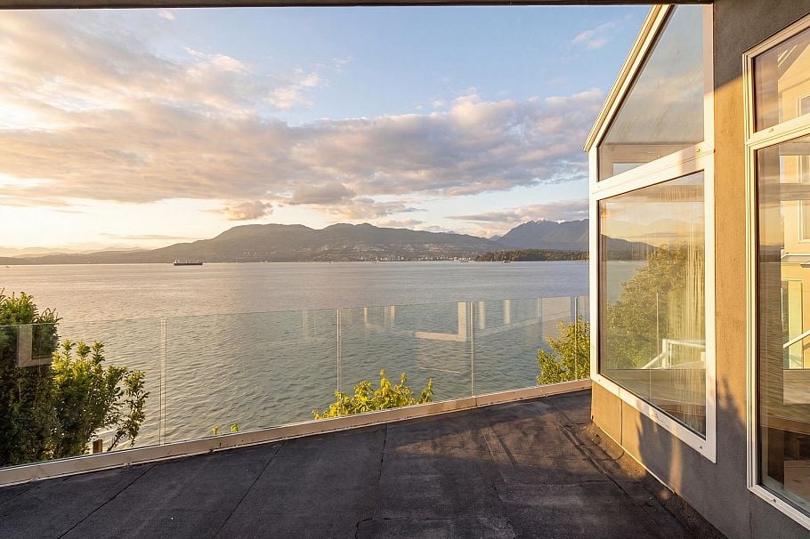 2711 Point Grey Road Vancouver, BC - 3
