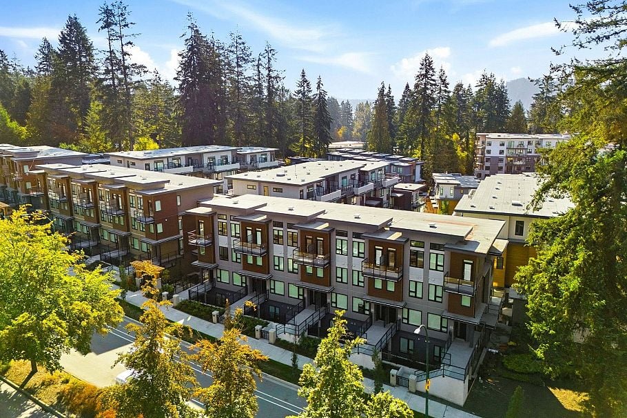 102 956 Lytton Street North Vancouver, BC - 2