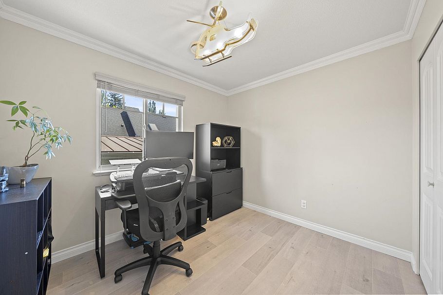 1252 E 11th Avenue Vancouver, BC - 19