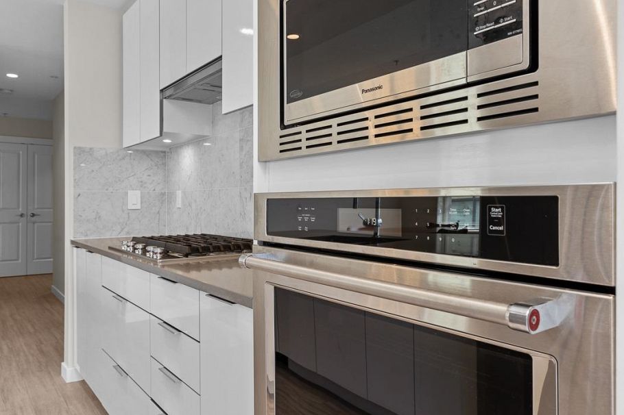 212 2663 Library Lane North Vancouver, BC - 16