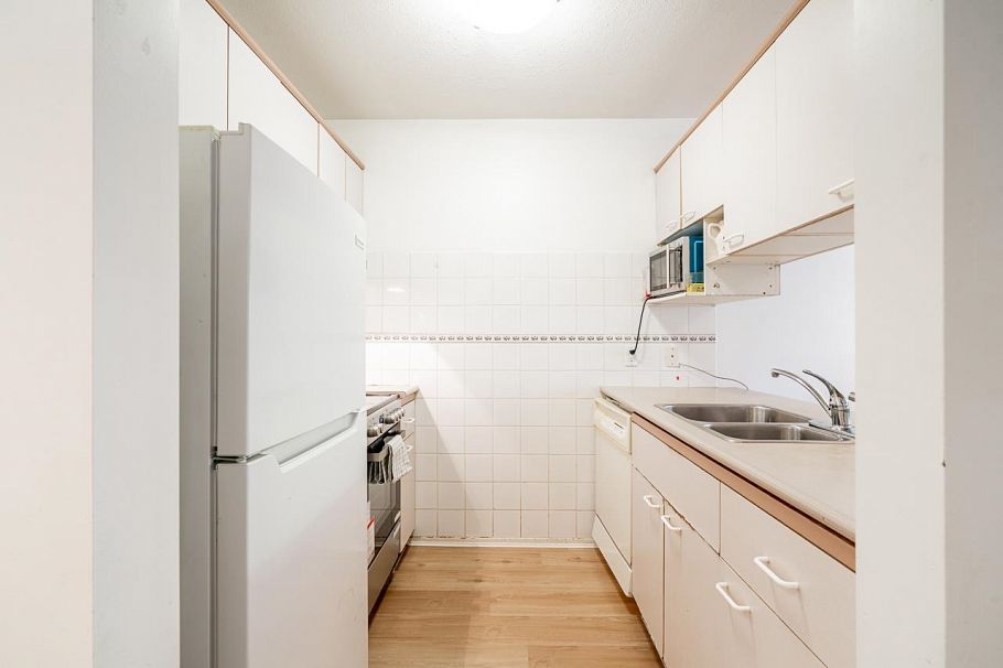 105 2195 W 5th Avenue Vancouver, BC - 18