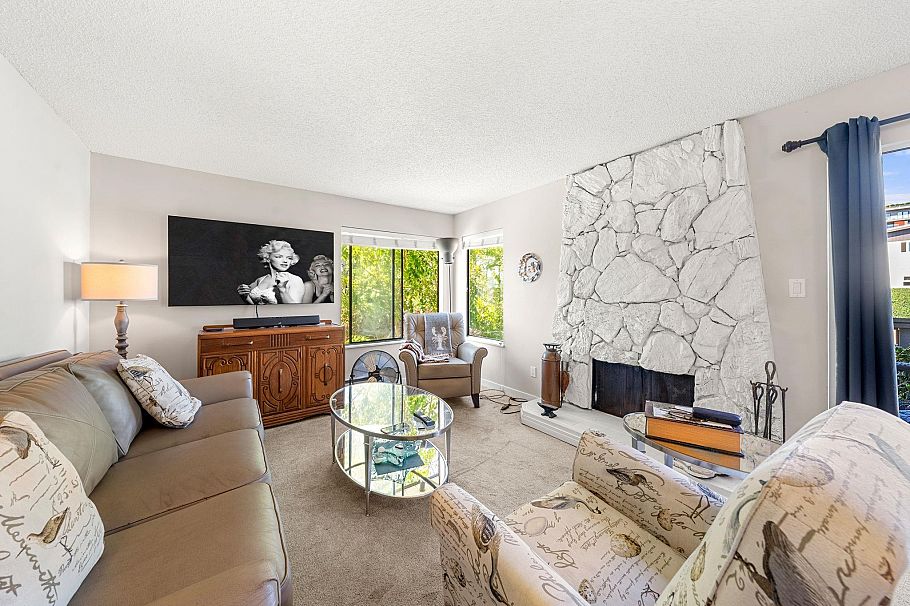 140-142 St. Patricks Avenue North Vancouver, BC - 14