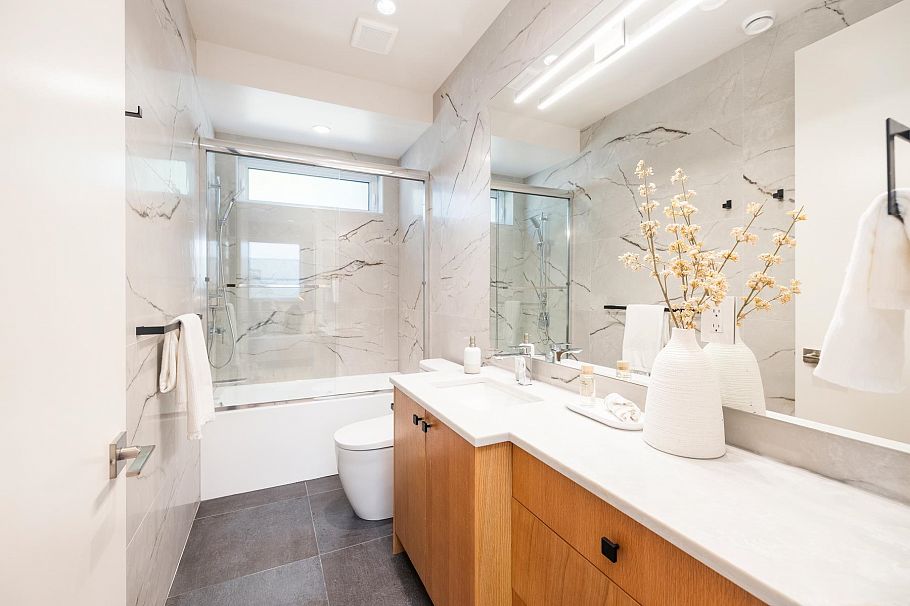 2 2995 Adanac Street Vancouver, BC - 11