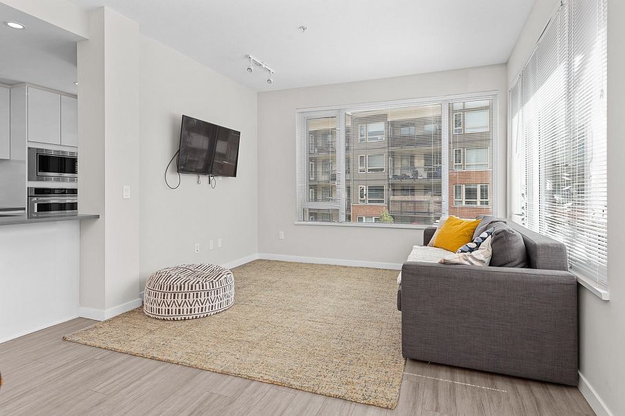 212 2663 Library Lane North Vancouver, BC - 7