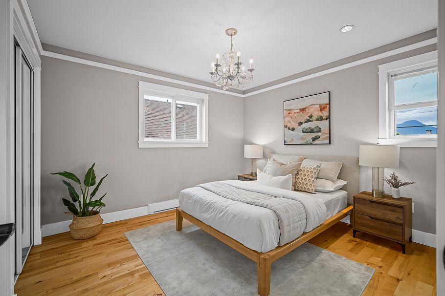 3183 Adanac Street Vancouver, BC - 32