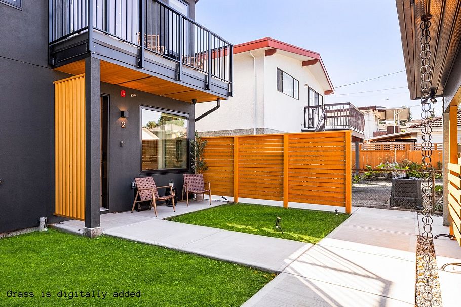 2 2995 Adanac Street Vancouver, BC - 17