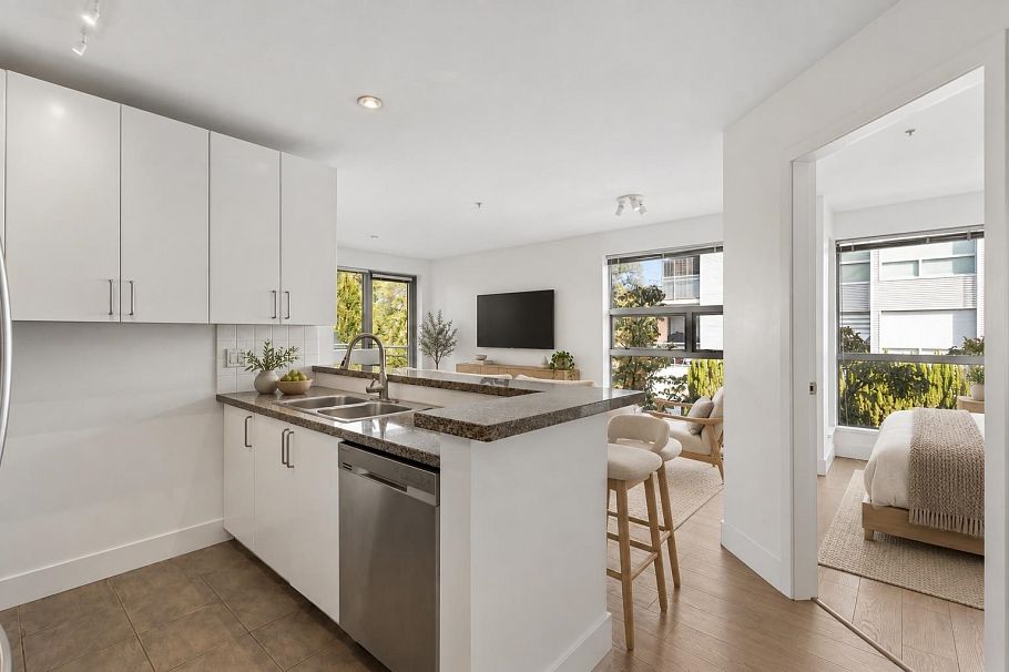 307 2680 Arbutus Street Vancouver, BC - 8