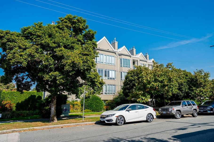 105 2195 W 5th Avenue Vancouver, BC - 32