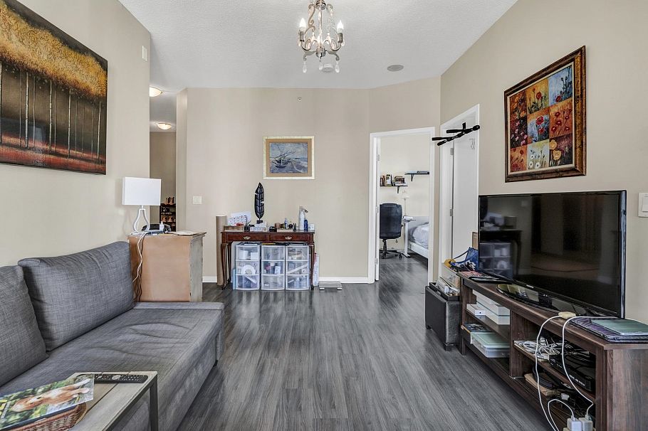 607 1239 W Georgia Street Vancouver, BC - 4