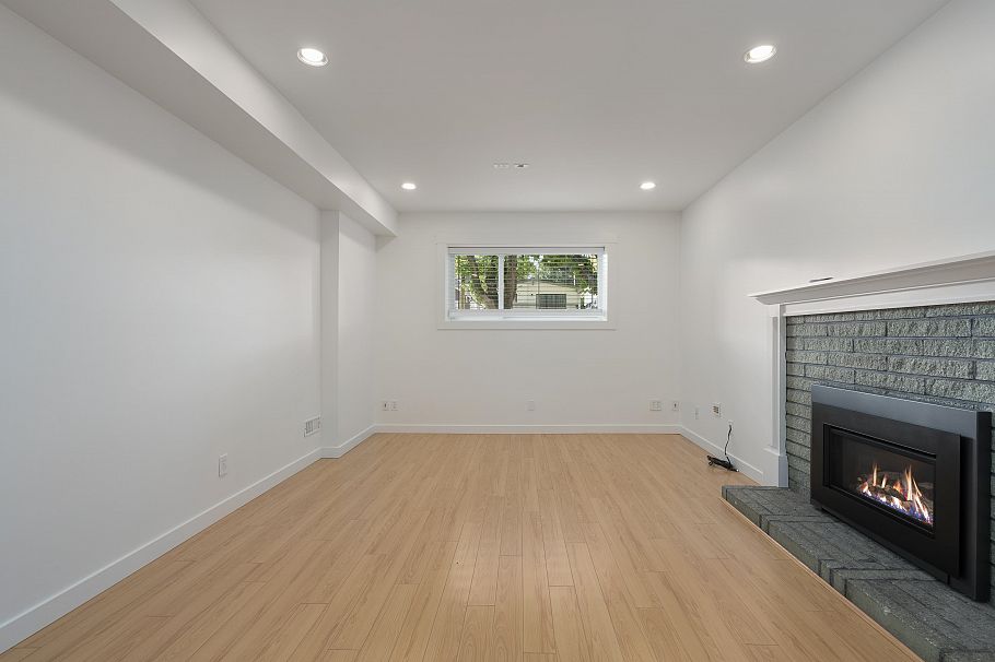 841 E 21st Avenue Vancouver, BC - 29