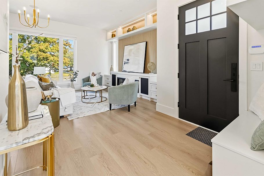 6425 Doman Street Vancouver, BC - 2