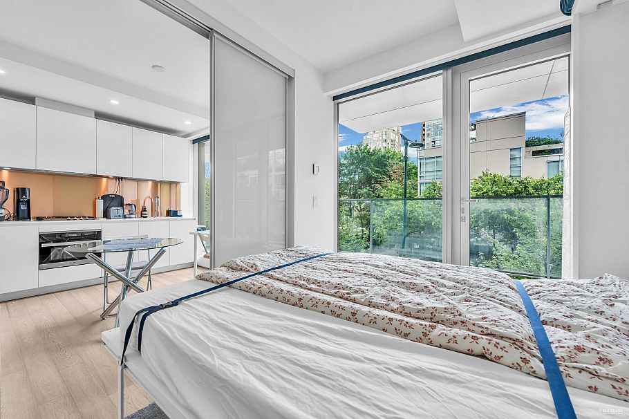 303 1480 Howe Street Vancouver, BC - 8