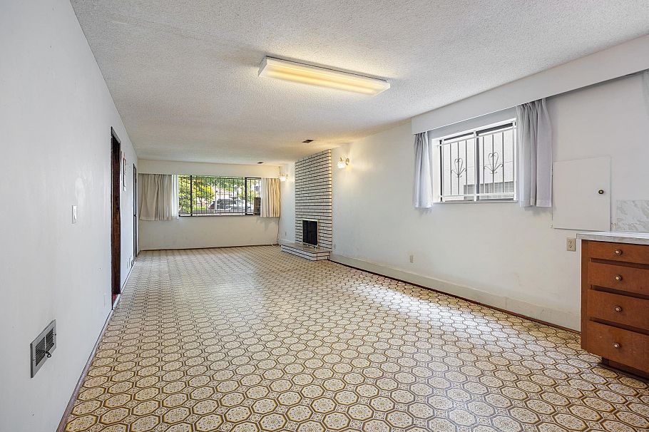 4355 Inverness Street Vancouver, BC - 23