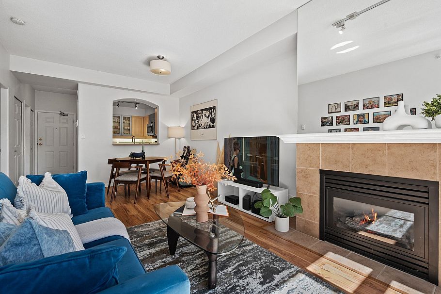 307 3600 Windcrest Drive North Vancouver, BC - 4