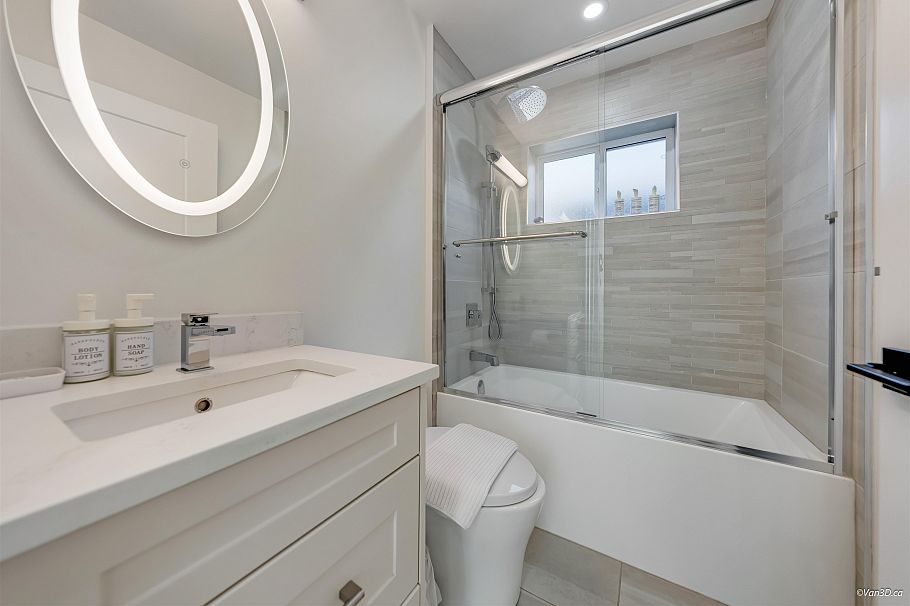 1 683 W 19th Avenue Vancouver, BC - 24