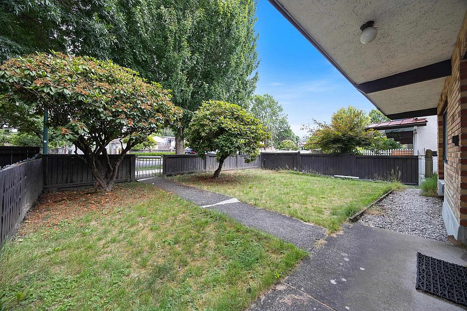 4355 Inverness Street Vancouver, BC - 3
