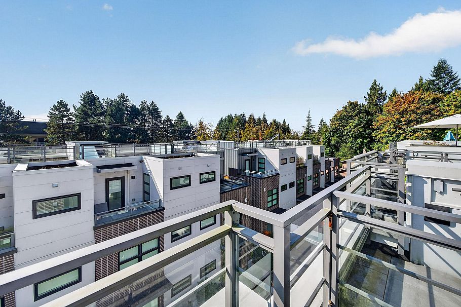 18 3490 Mt Seymour Parkway North Vancouver, BC - 22