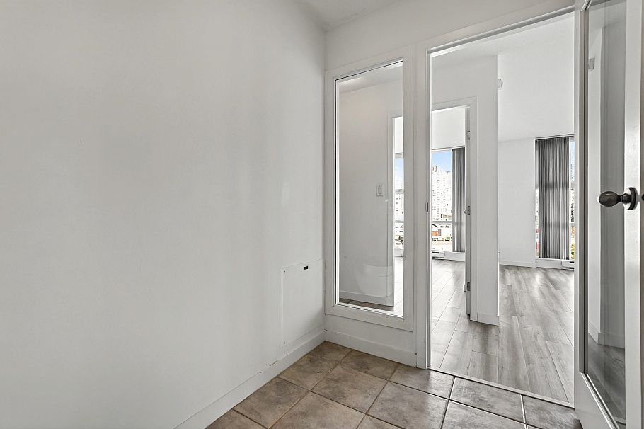 1005 193 AQUARIUS MEWS, Vancouver BC V6Z 2Y3 Vancouver, BC - 25