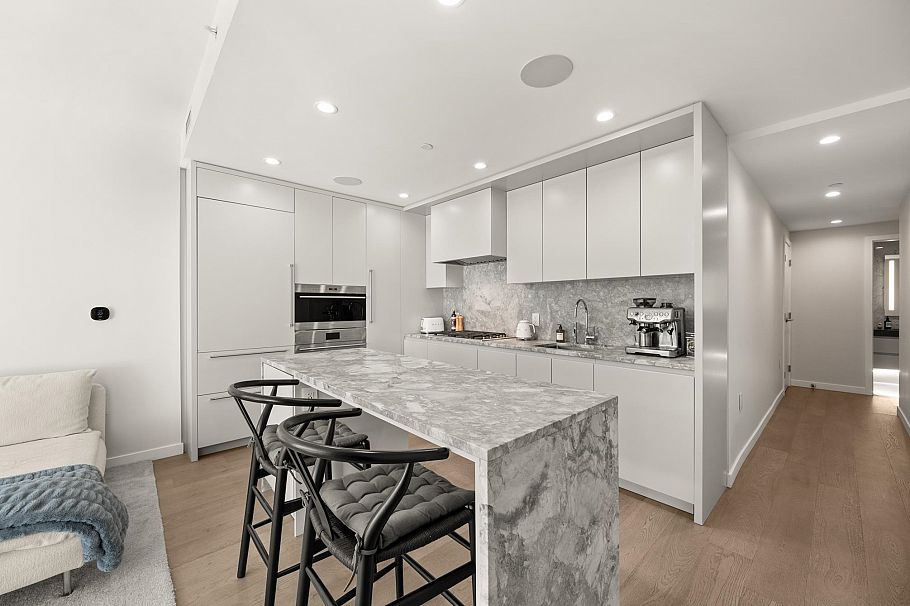 602 7418 Paulson Street Vancouver, BC - 8