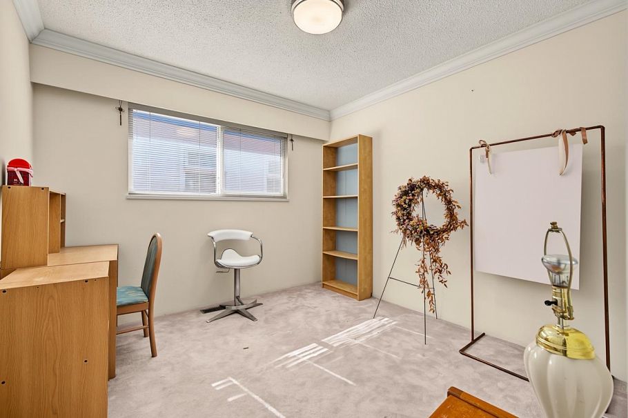 1090 E 35th Avenue Vancouver, BC - 15