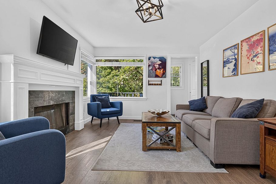 2218 E 11th Avenue Vancouver, BC - 5