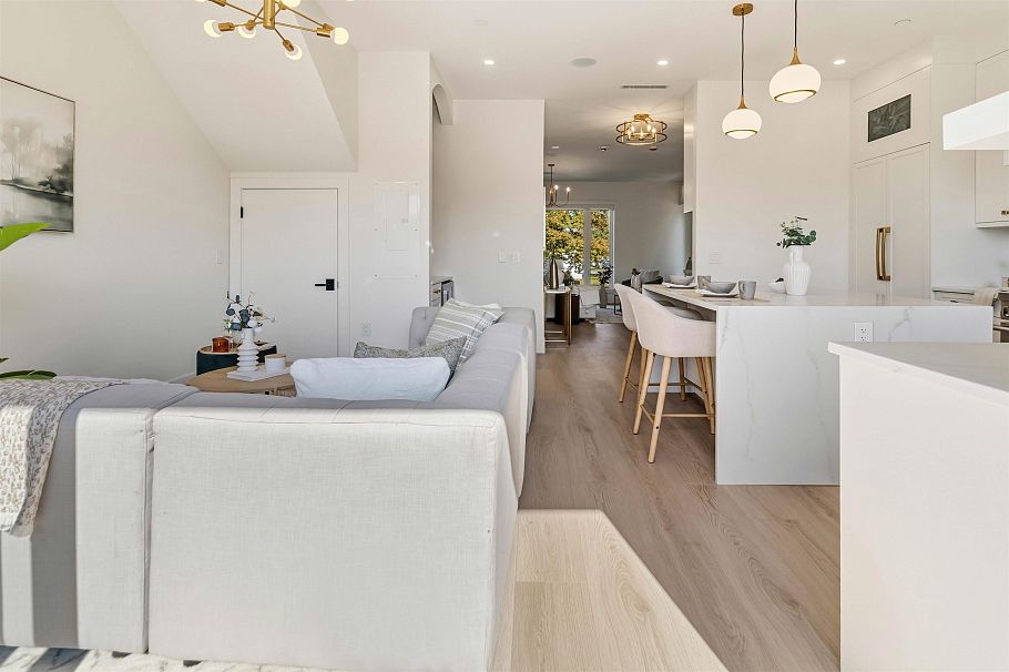 6425 Doman Street Vancouver, BC - 17