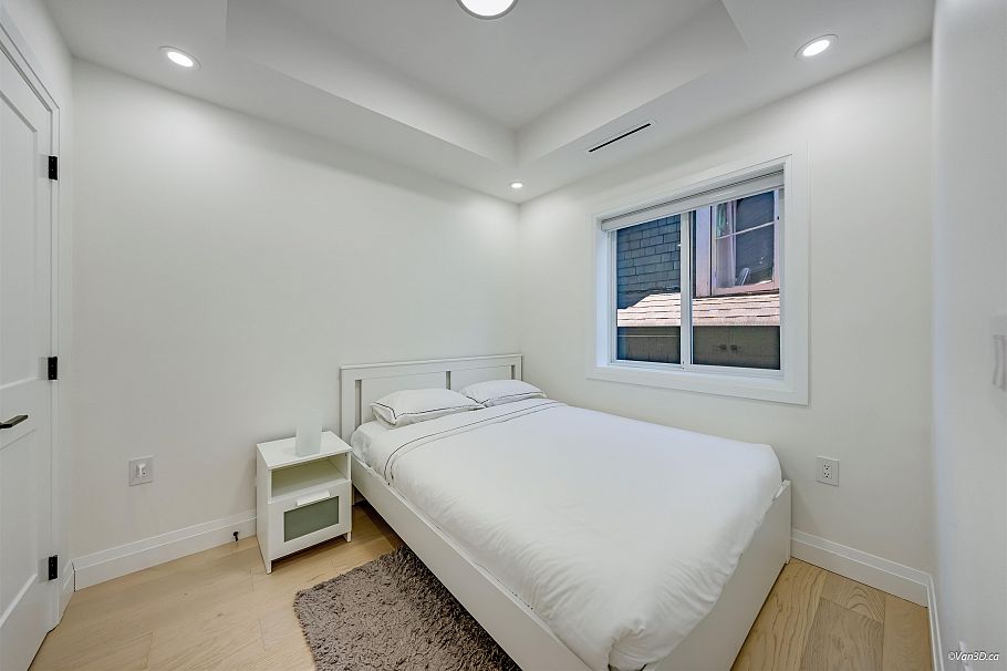 1 683 W 19th Avenue Vancouver, BC - 22