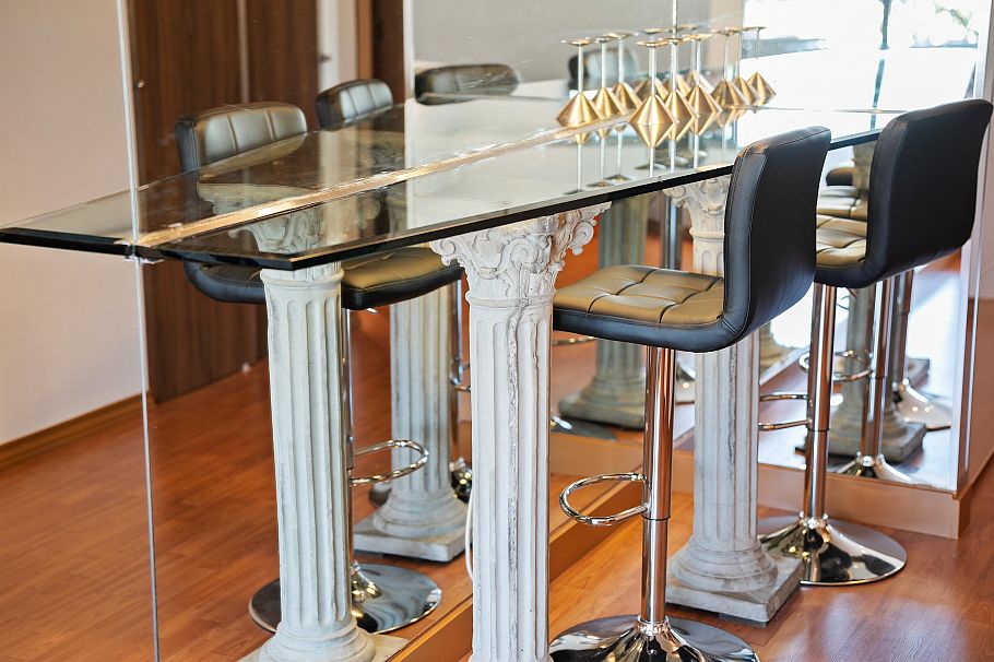 210 2450 Cornwall Avenue Vancouver, BC - 4