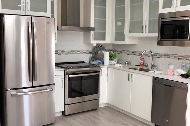 203 4882 Slocan Street Vancouver, BC - 4