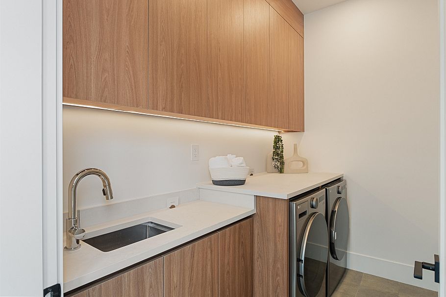 948 W 57th Avenue Vancouver, BC - 19